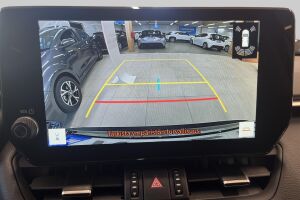 Toyota RAV4 esikatselu 13