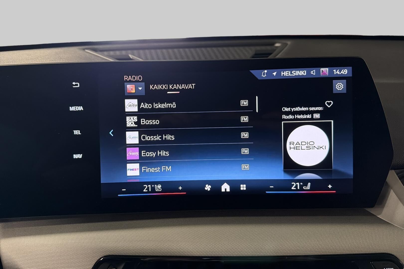 BMW X1 iso kuva 22