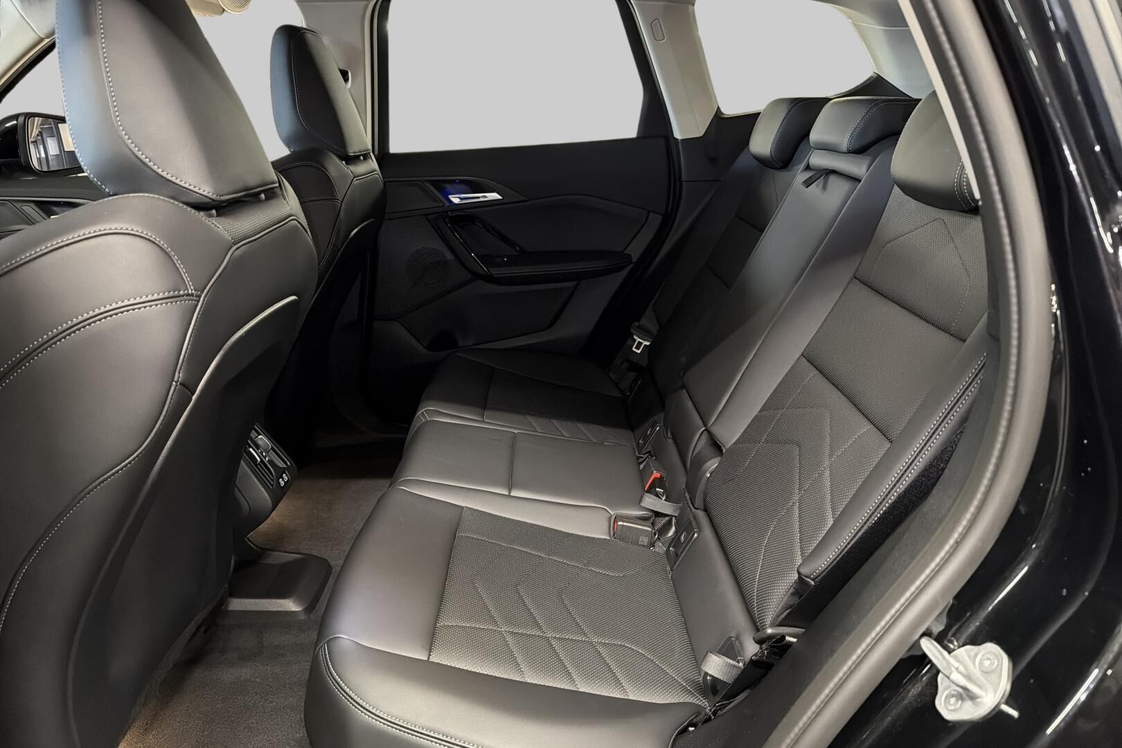 BMW X1 iso kuva 9