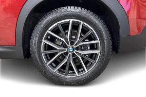 BMW iX2 esikatselu 12