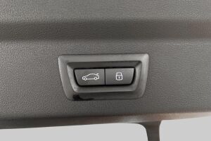 BMW iX2 esikatselu 14