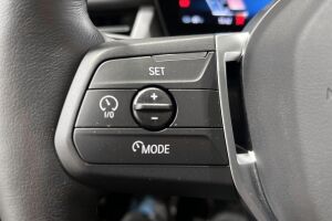 BMW iX2 esikatselu 17