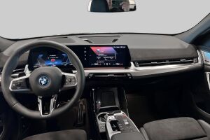 BMW iX2 esikatselu 10