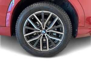 BMW iX2 esikatselu 12