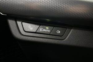 BMW iX2 esikatselu 18