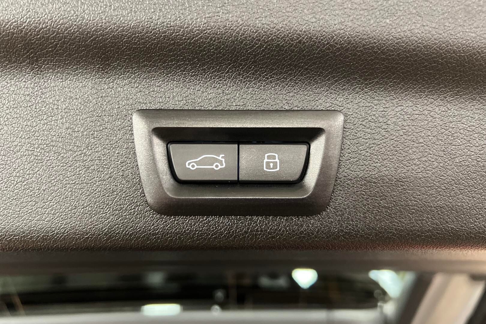 BMW X1 iso kuva 19