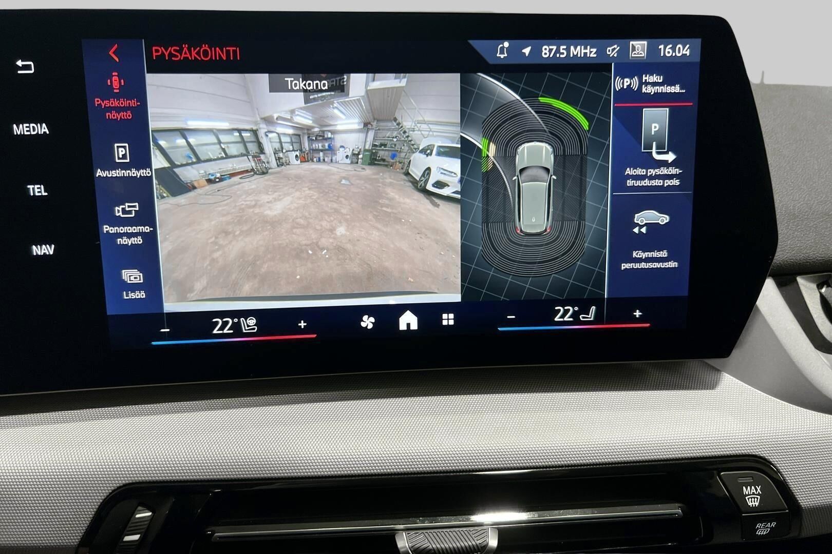 BMW X1 iso kuva 24