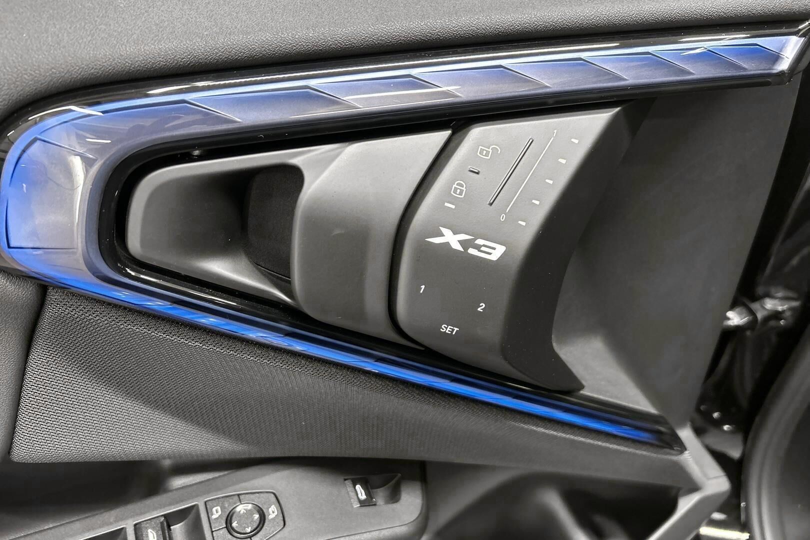 BMW X3 iso kuva 19