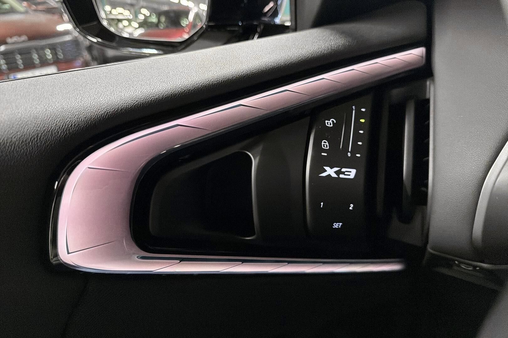 BMW X3 iso kuva 17