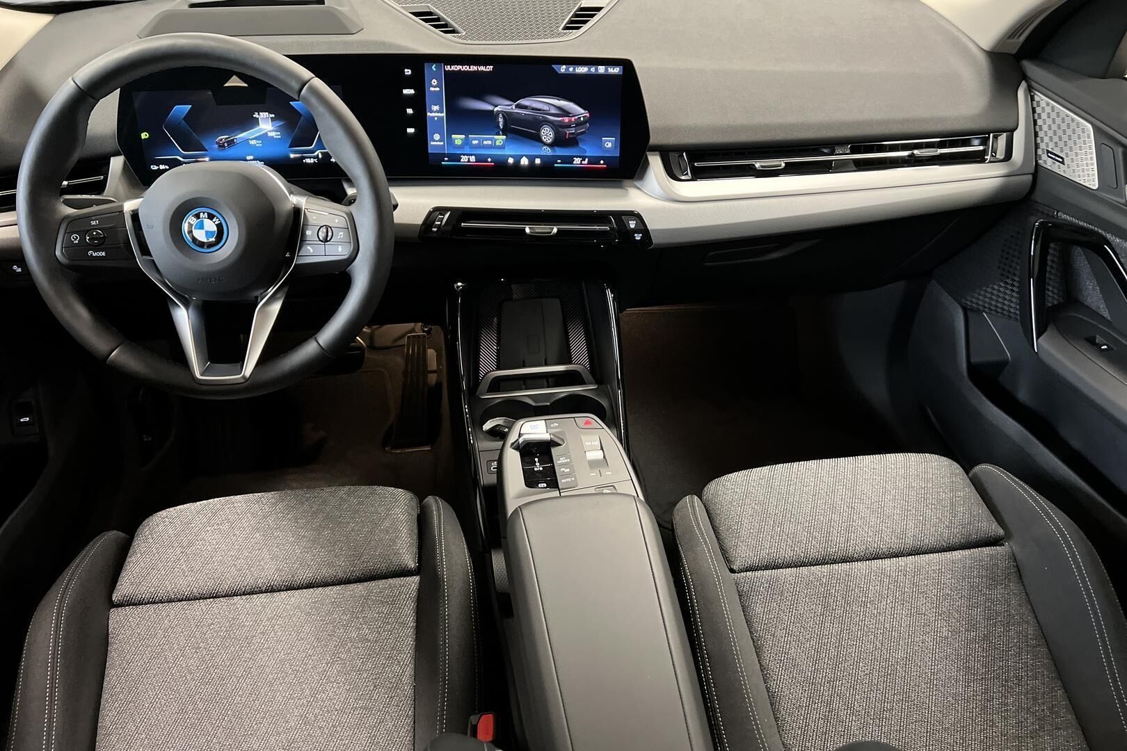 BMW iX2 iso kuva 9