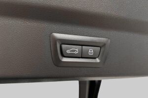 BMW iX2 esikatselu 14