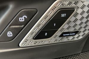 BMW iX2 esikatselu 15