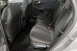 Ford Kuga esikatselu 9