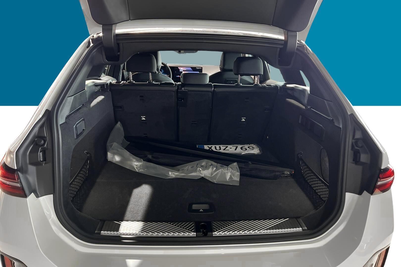 BMW i5 iso kuva 8