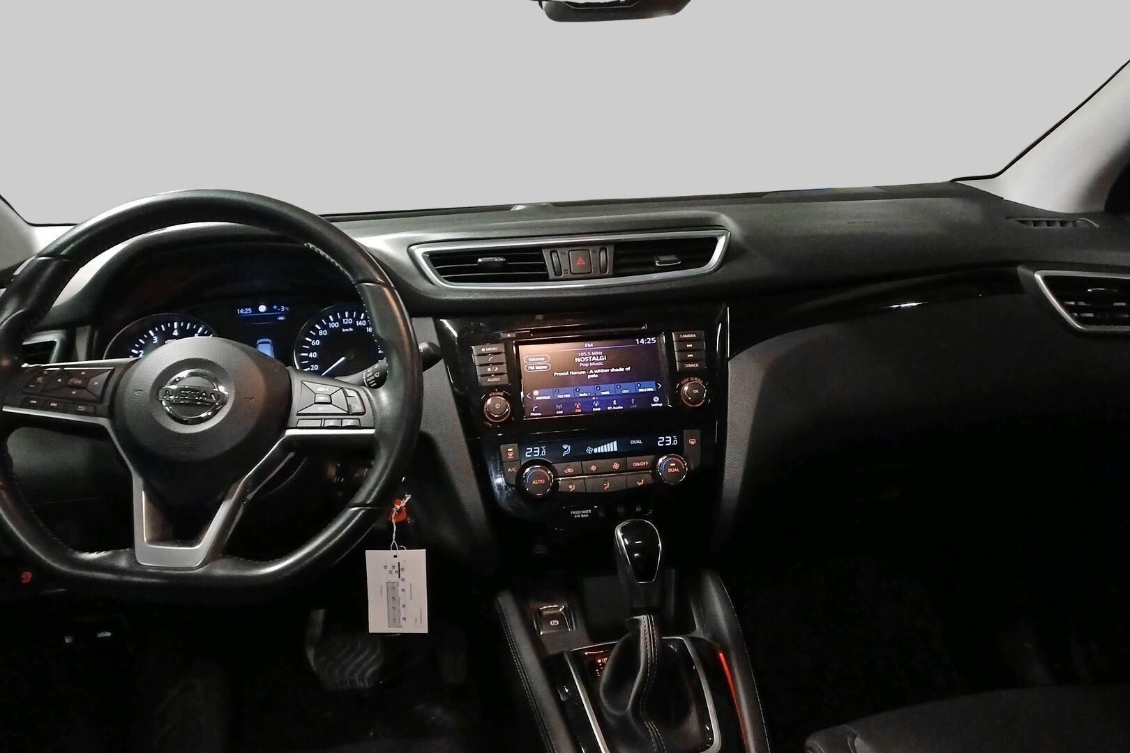 Nissan Qashqai iso kuva 1