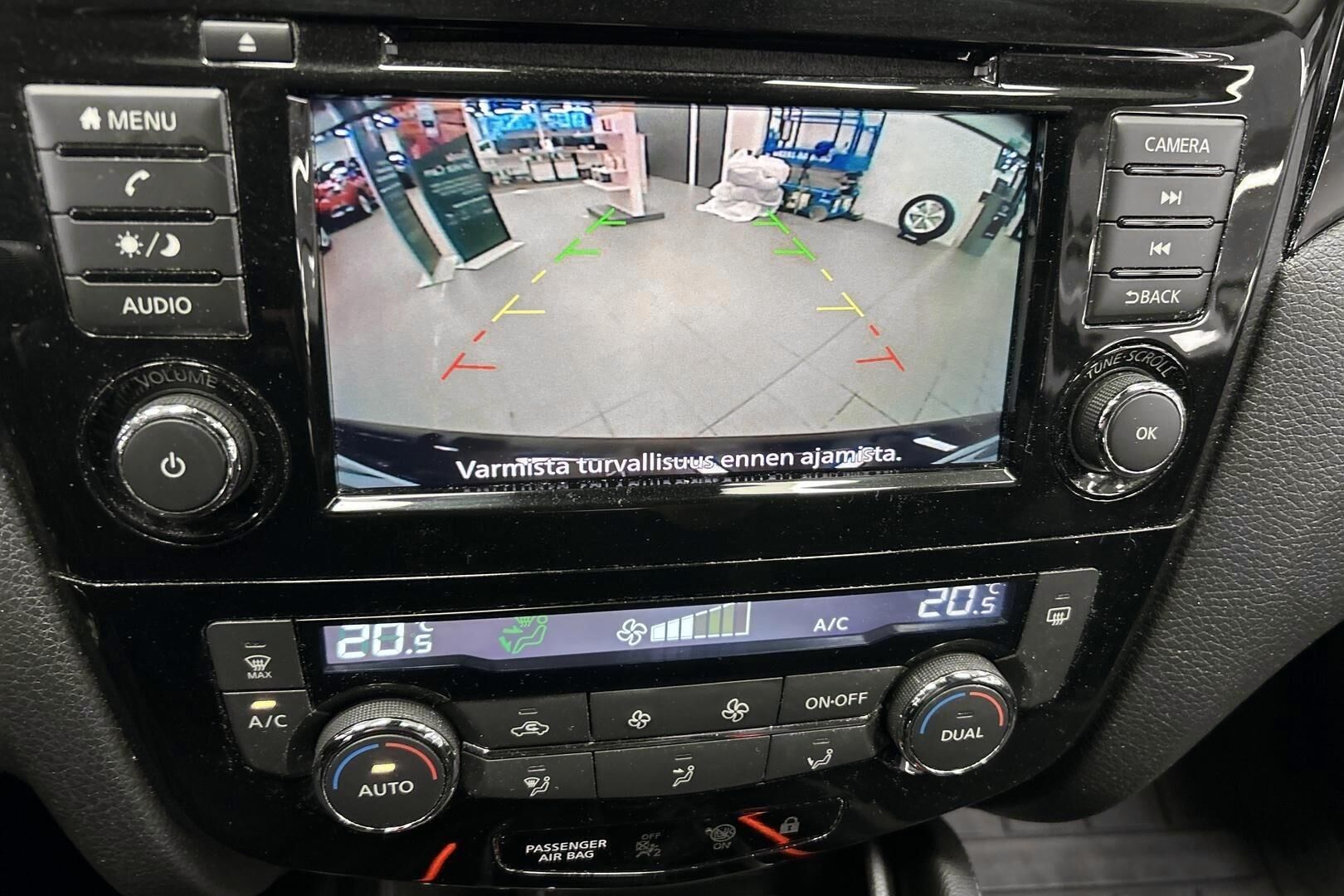 Nissan Qashqai iso kuva 15