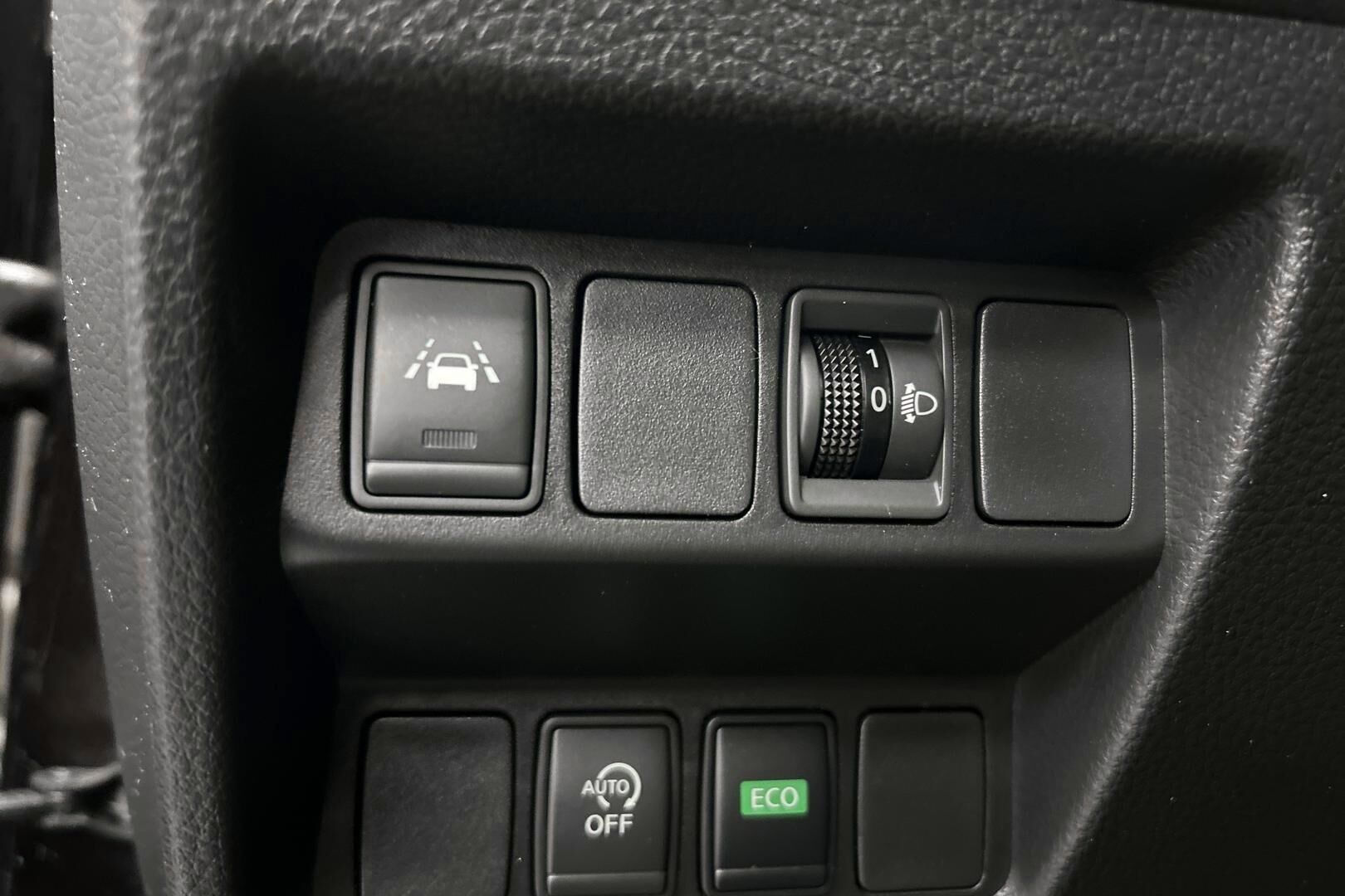 Nissan Qashqai iso kuva 22