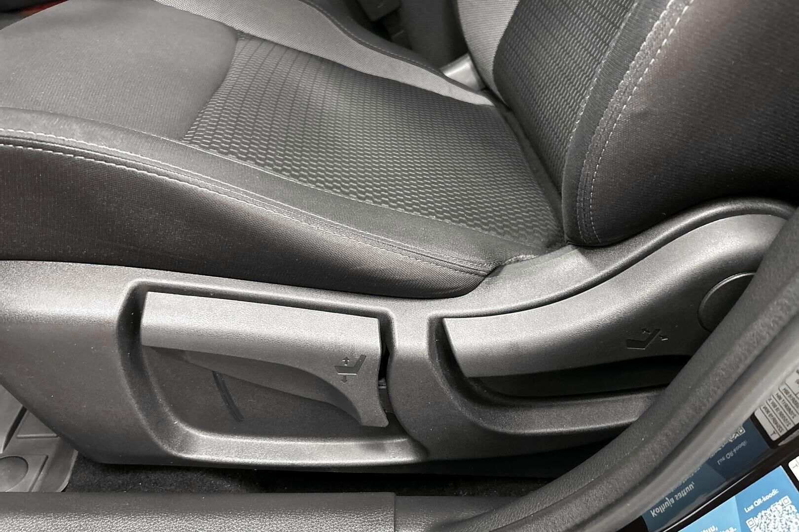 Nissan Qashqai iso kuva 25