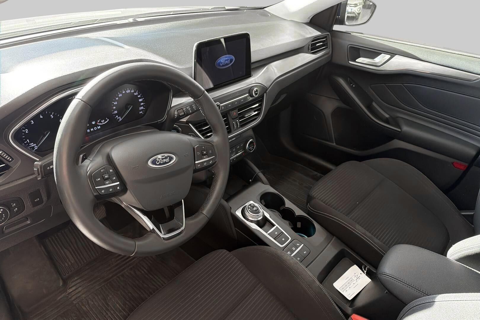 Ford Focus iso kuva 2