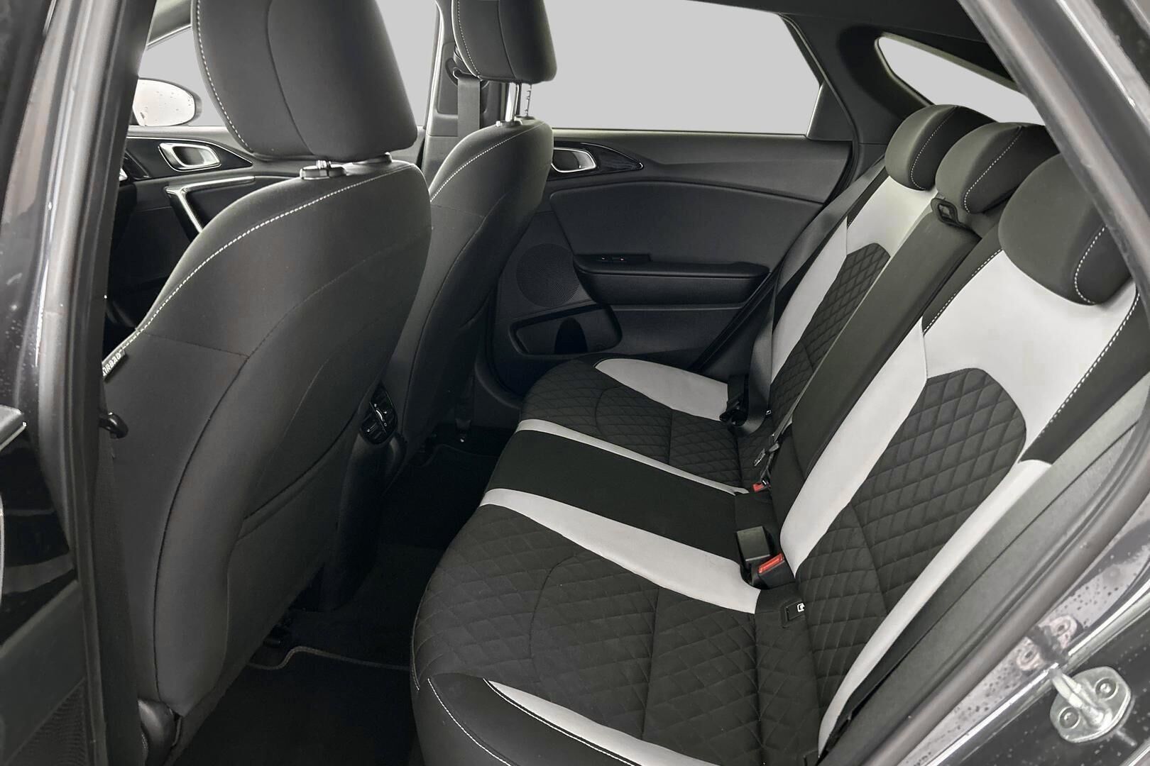 Kia ProCeed iso kuva 8