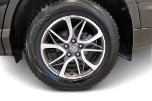 Toyota RAV4 esikatselu 13