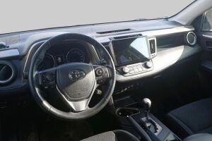 Toyota RAV4 esikatselu 2