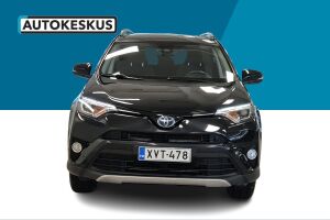 Toyota RAV4 esikatselu 2