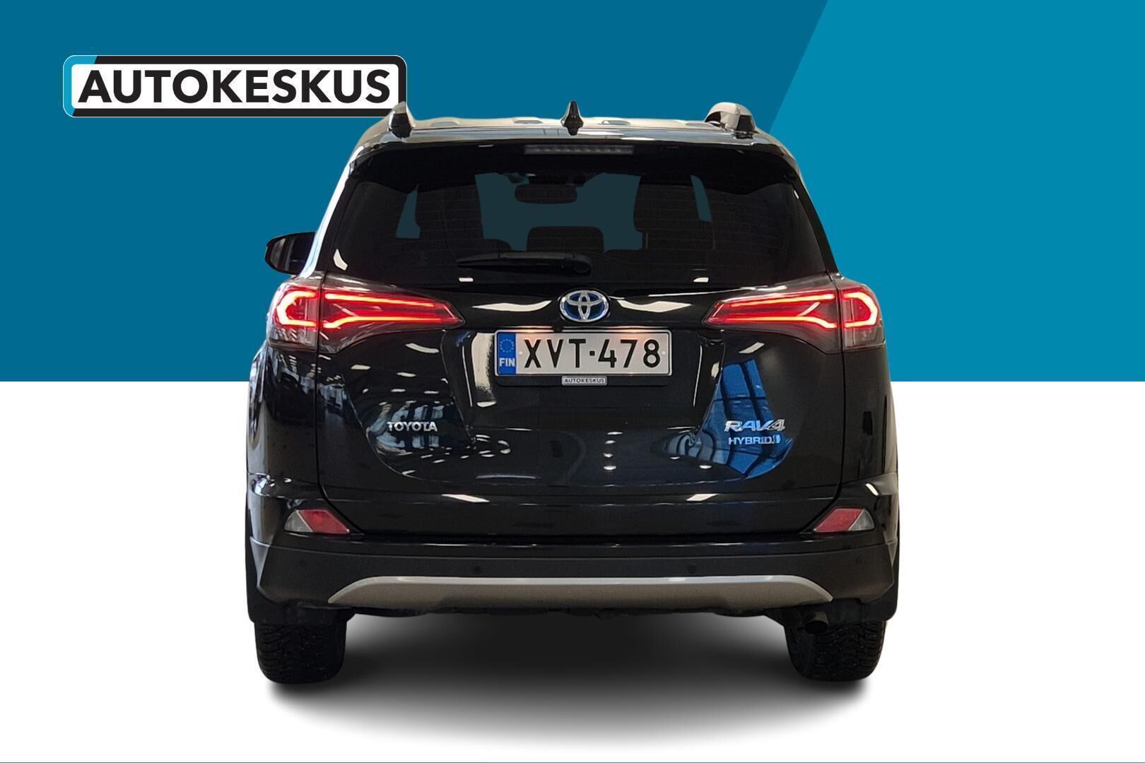 Toyota RAV4 iso kuva 6