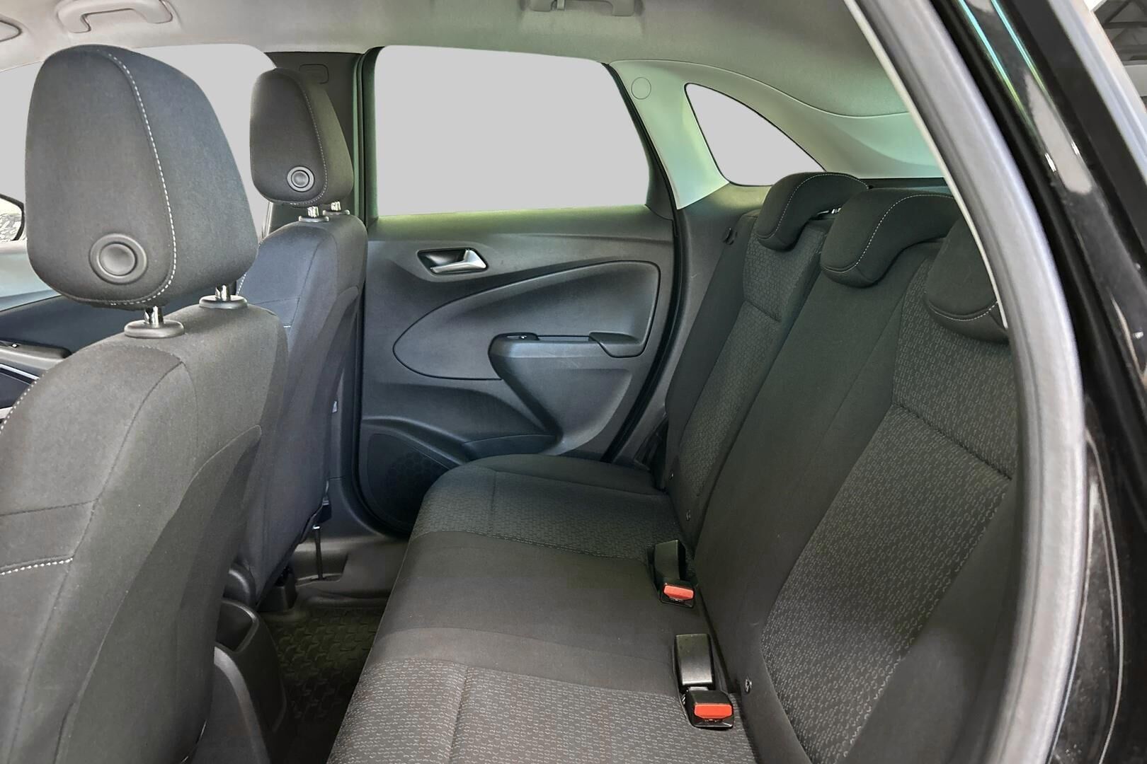 Opel Crossland X iso kuva 10
