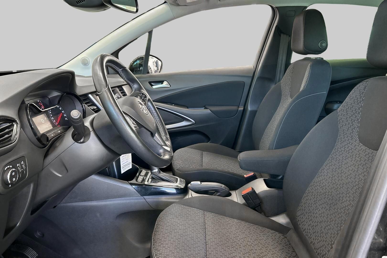 Opel Crossland X iso kuva 9
