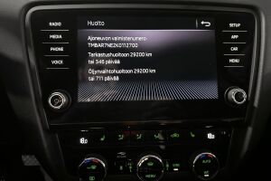Skoda Octavia esikatselu 16