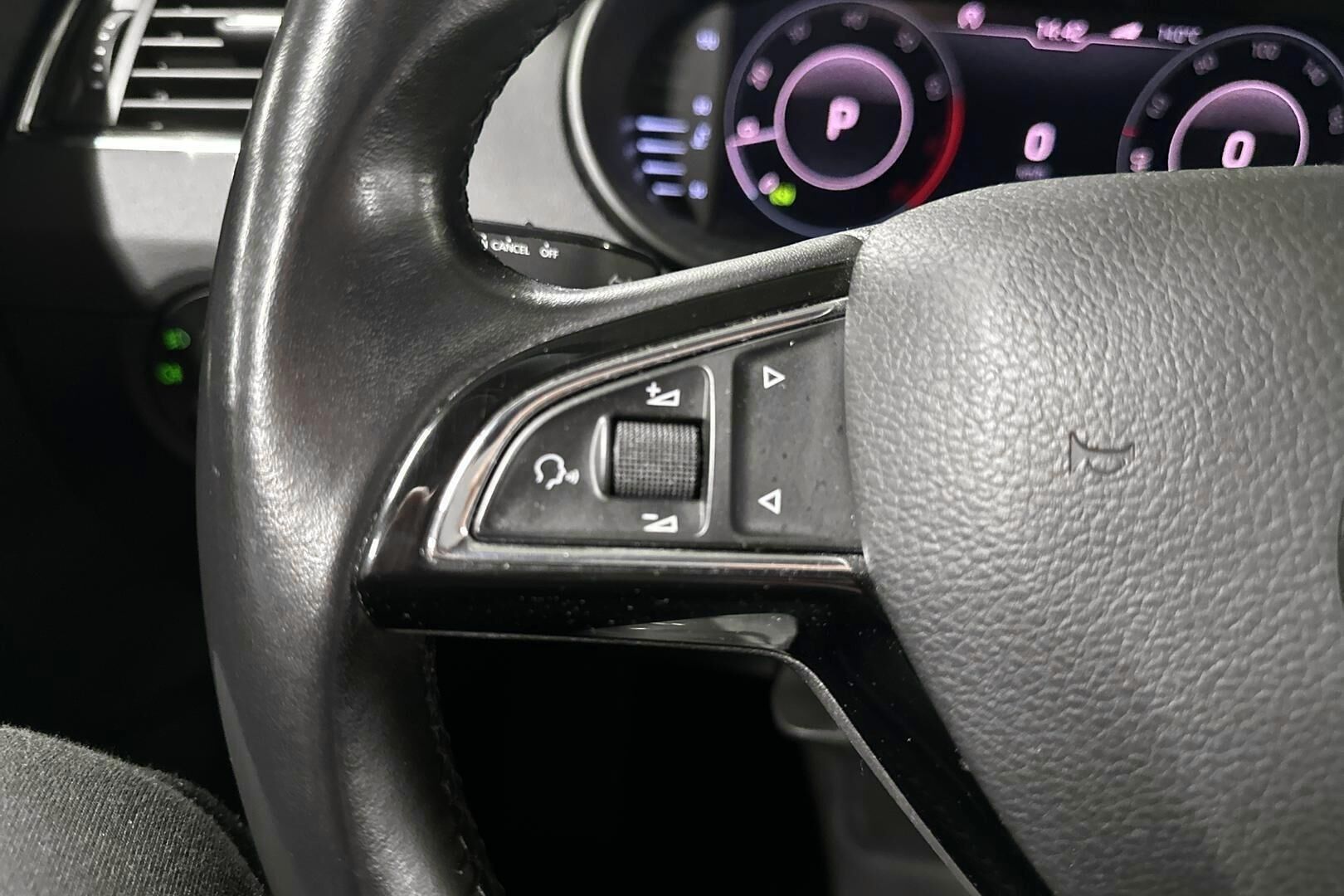 Skoda Octavia iso kuva 20