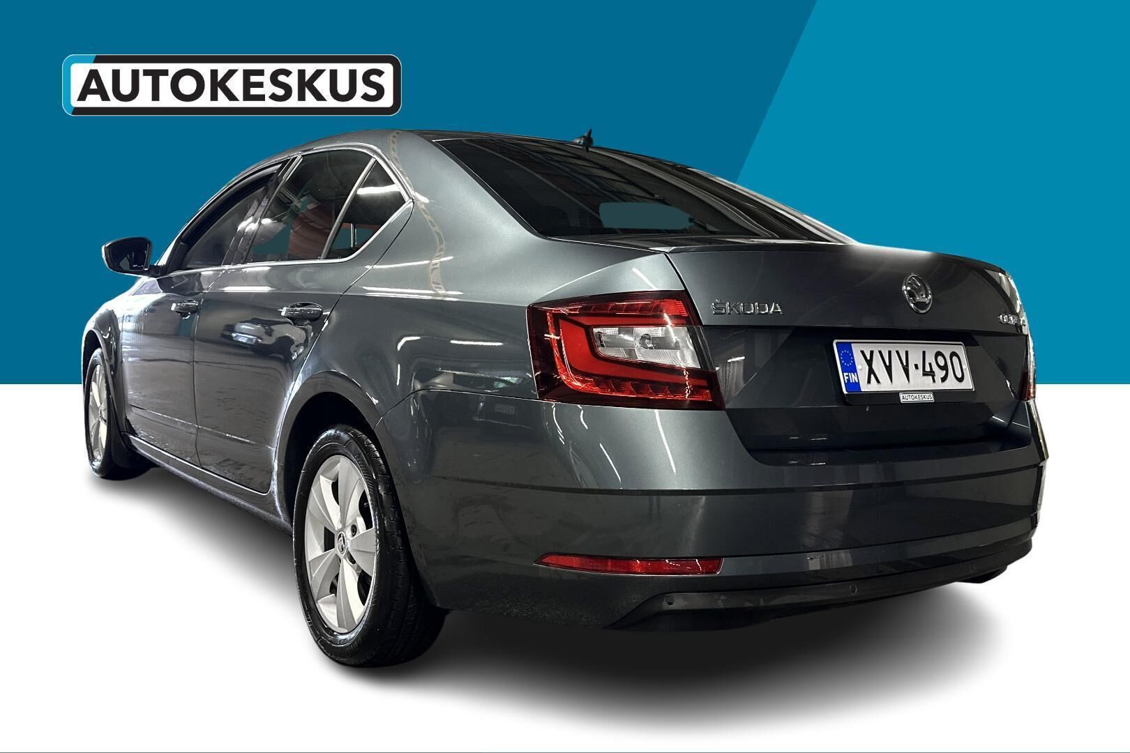 Skoda Octavia iso kuva 7