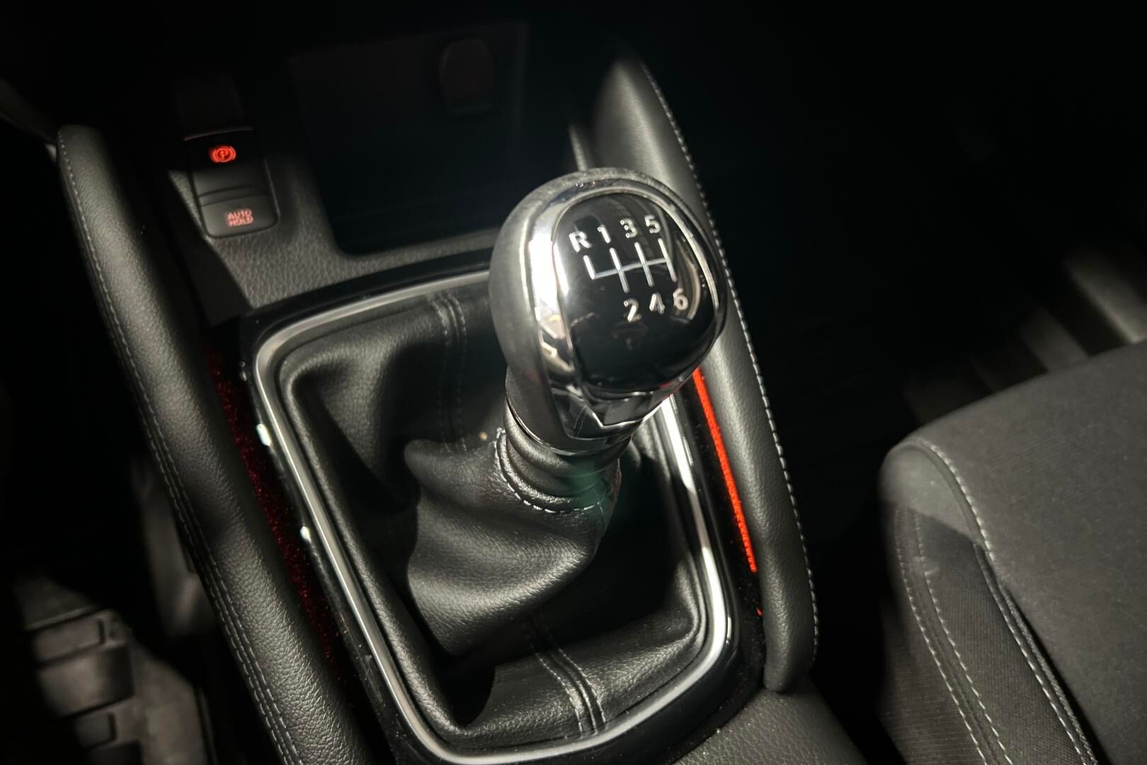 Nissan Qashqai iso kuva 20