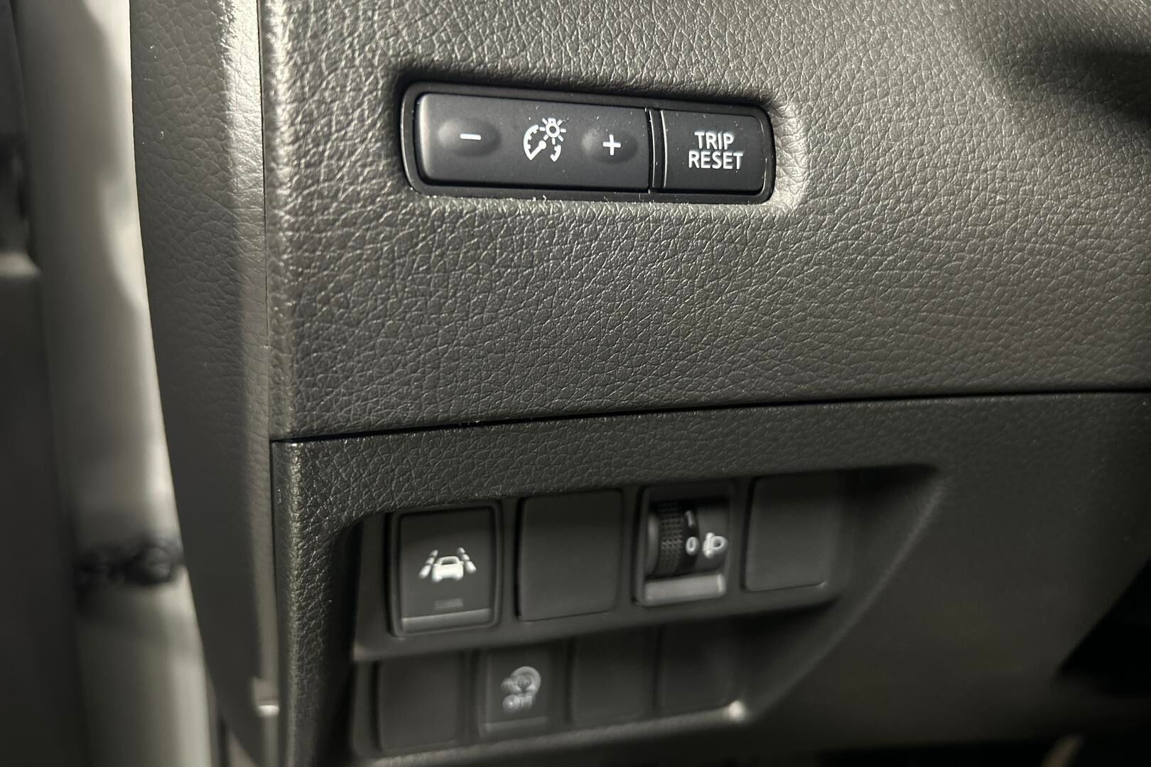 Nissan Qashqai iso kuva 24