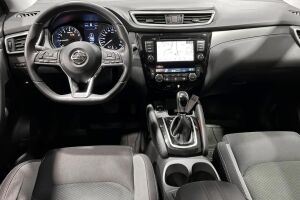 Nissan Qashqai esikatselu 10