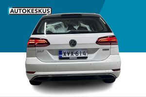 Volkswagen Golf esikatselu 6
