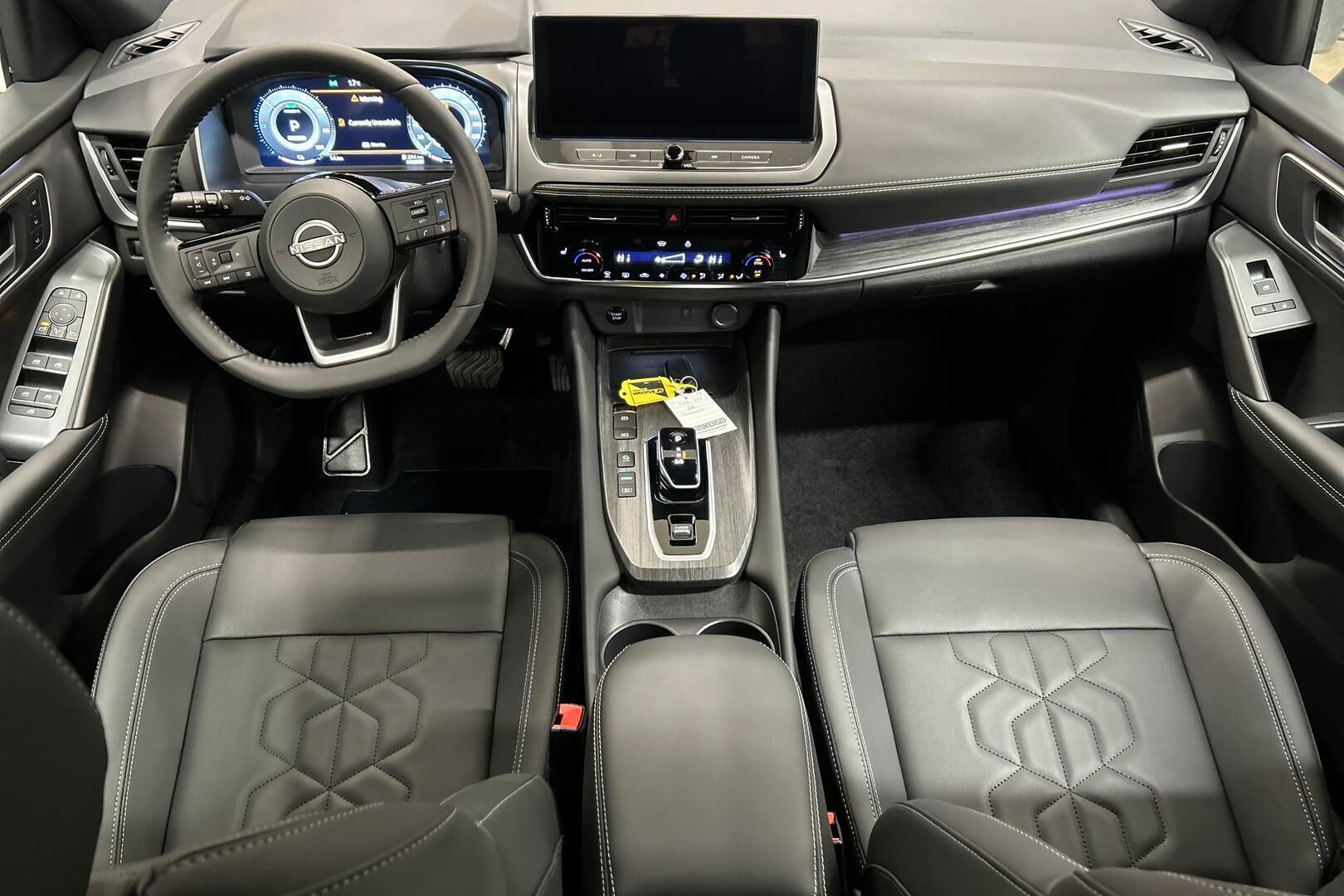 Nissan Qashqai iso kuva 9