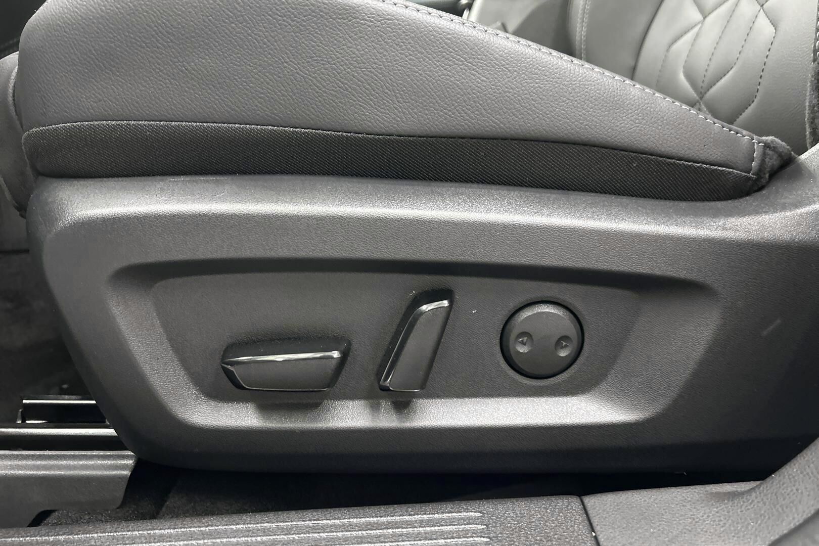 Nissan Qashqai iso kuva 19