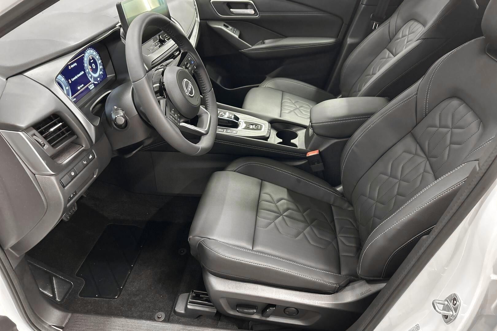 Nissan Qashqai iso kuva 20