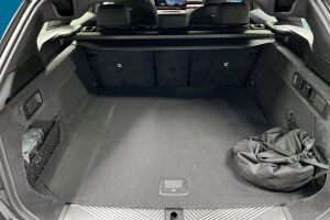 BMW i5 esikatselu 11