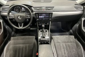 Skoda Superb esikatselu 11