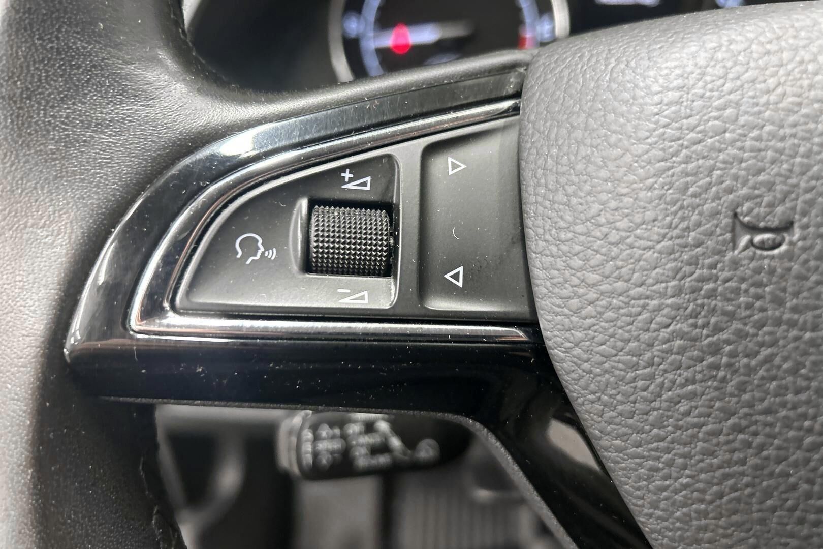 Skoda Superb iso kuva 18