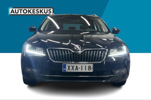 Skoda Superb esikatselu 2