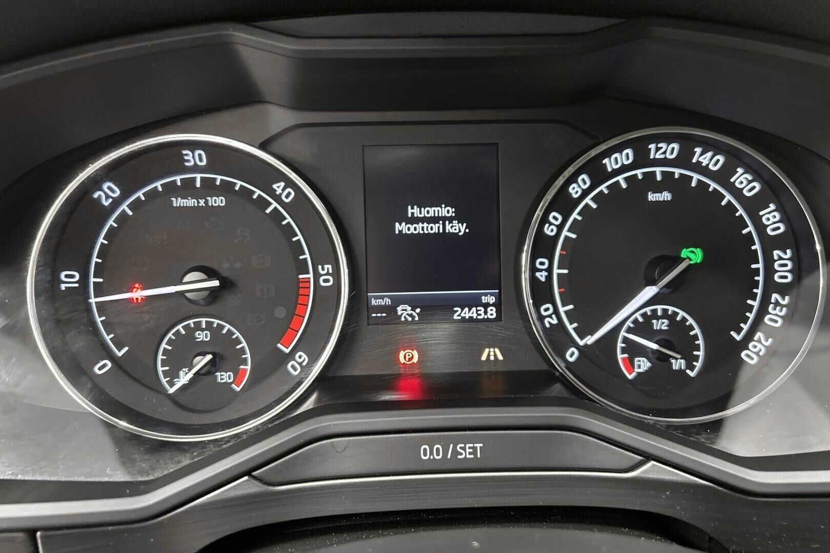 Skoda Superb iso kuva 20