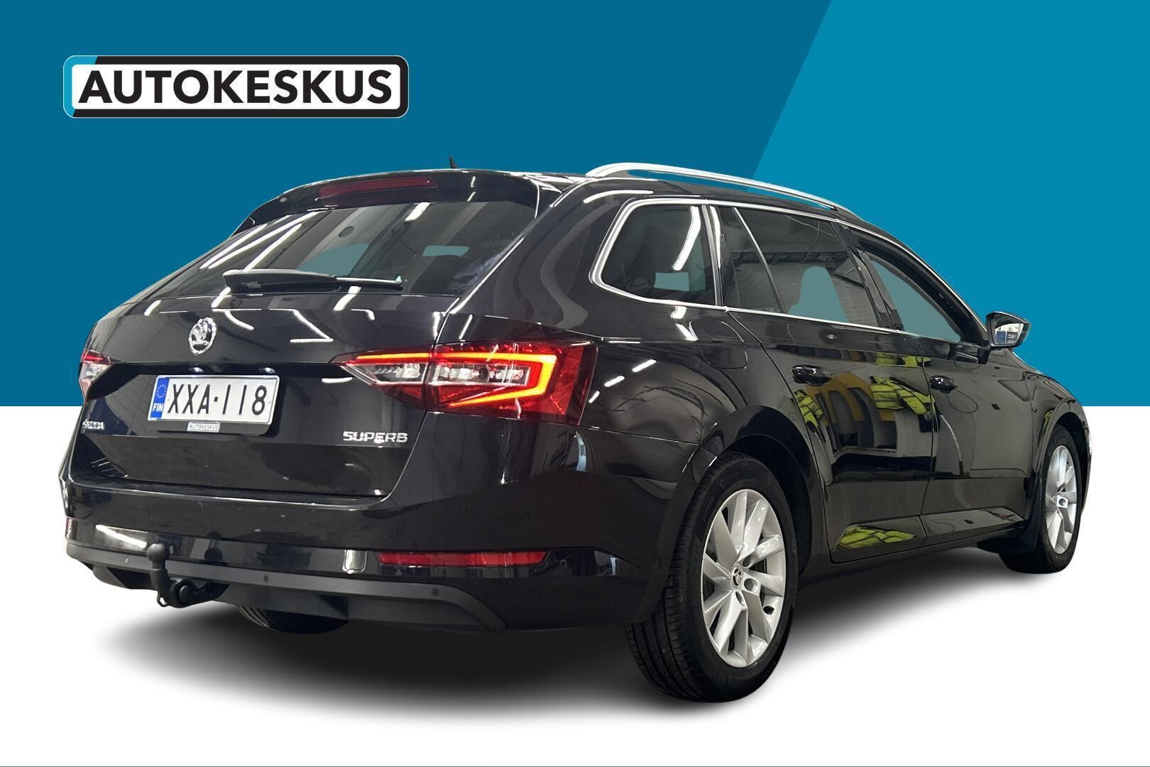 Skoda Superb iso kuva 5