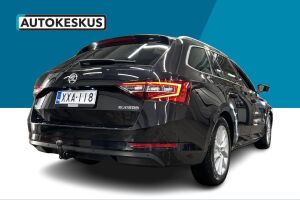 Skoda Superb esikatselu 5