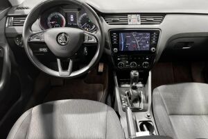 Skoda Octavia esikatselu 11