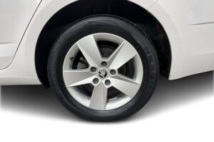 Skoda Octavia esikatselu 13