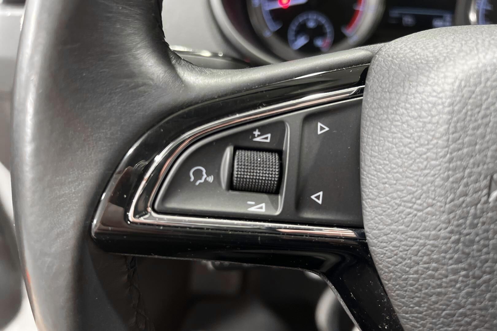 Skoda Octavia iso kuva 14